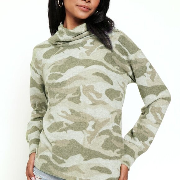 MYSTREE Camo Print Turtleneck Sweater, Green Beige, Cozy Knit Pullover - Picture 3 of 6